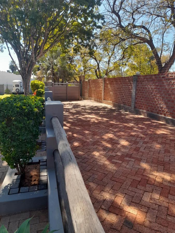 Travel North Guesthouse Tsumeb Zewnętrze zdjęcie